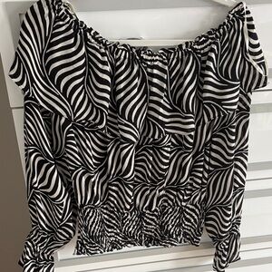 Off-Shoulder Black and White Patterned Women’s Top
